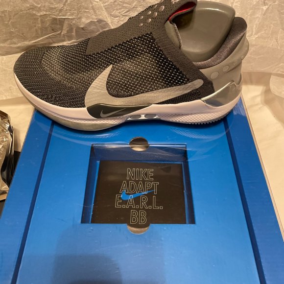 NIKE ADAPT BB